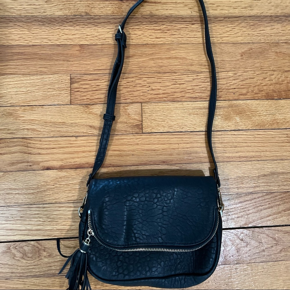 Black crossbody with tassel